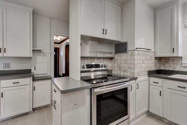 1712 N DREW STREET, Appleton, WI 54911