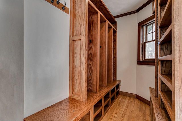 1712 N DREW STREET, Appleton, WI 54911