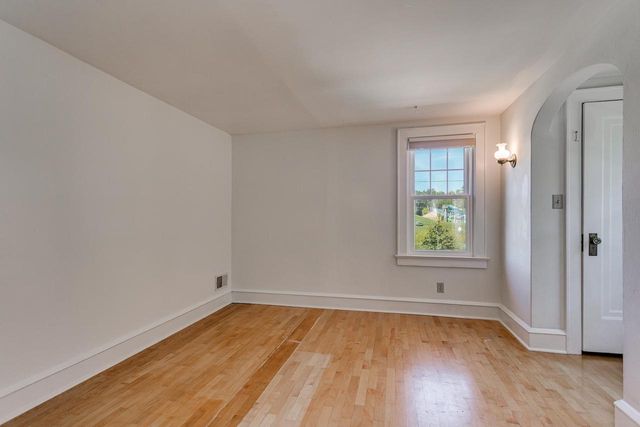 1712 N DREW STREET, Appleton, WI 54911