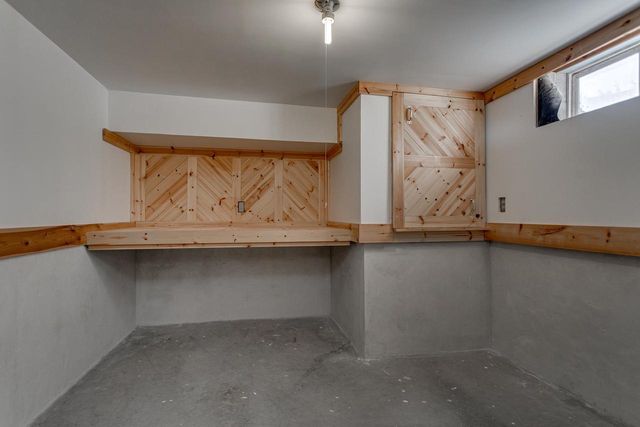 1712 N DREW STREET, Appleton, WI 54911