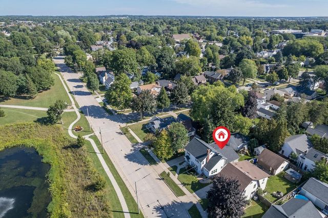 1712 N DREW STREET, Appleton, WI 54911