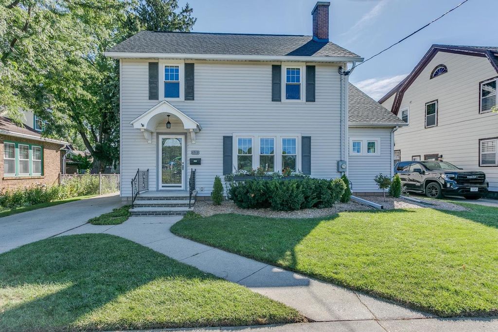 1712 N DREW STREET, Appleton, WI 54911