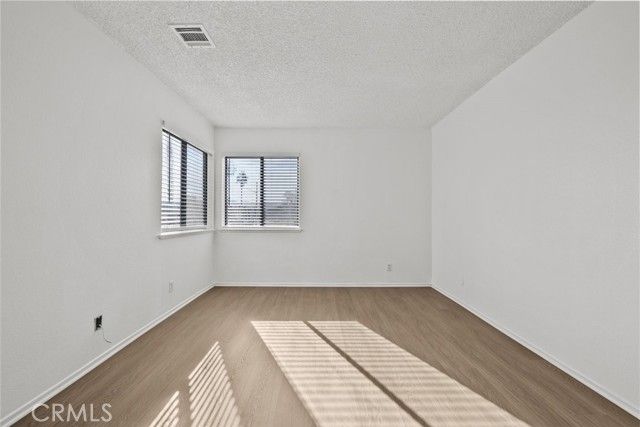 38501 Larkin Avenue 4, Palmdale, CA 93550