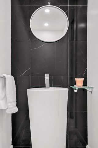 400 E 56th St Apt 37P, New York City, NY 10022