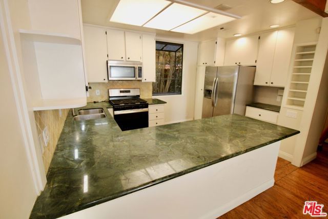 1825 Thayer Avenue, Los Angeles, CA 90025