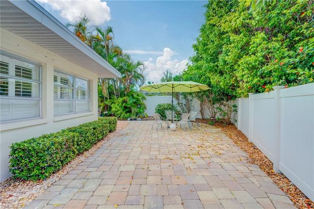269 Bayshore DR, Cape Coral, FL 33904