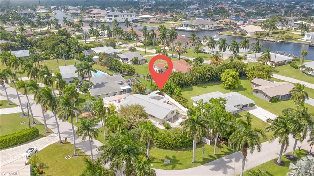 269 Bayshore DR, Cape Coral, FL 33904