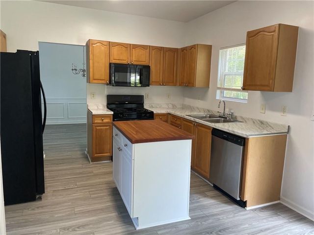 5896 Village Loop, Fairburn, GA 30213