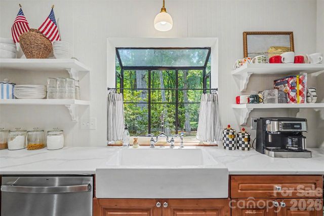 7024 Rothmore Street, Charlotte, NC 28215