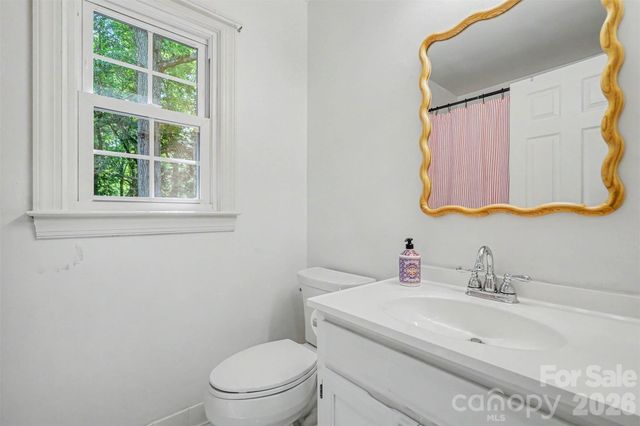 7024 Rothmore Street, Charlotte, NC 28215