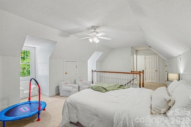 7024 Rothmore Street, Charlotte, NC 28215