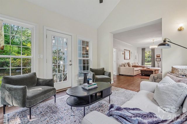 7024 Rothmore Street, Charlotte, NC 28215