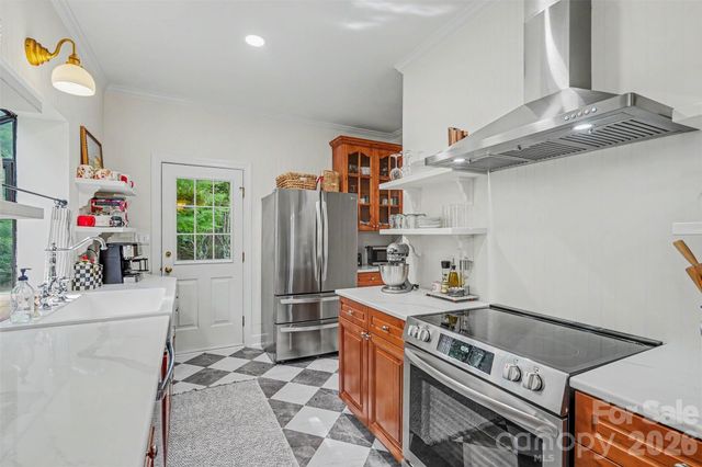 7024 Rothmore Street, Charlotte, NC 28215