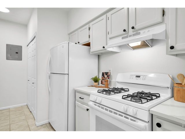 7411 Spy Glass Ct, Boulder, CO 80301