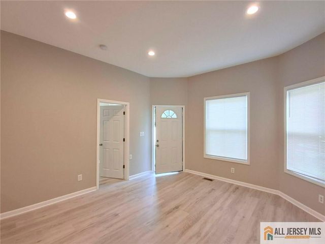 60 Main Street, Sayreville, NJ 08872