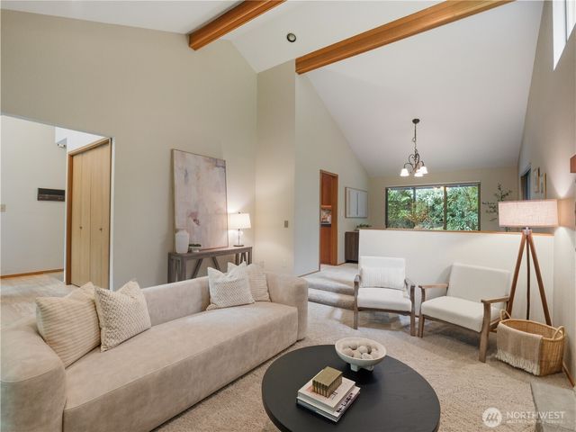 24214 SE 18th Place, Sammamish, WA 98075