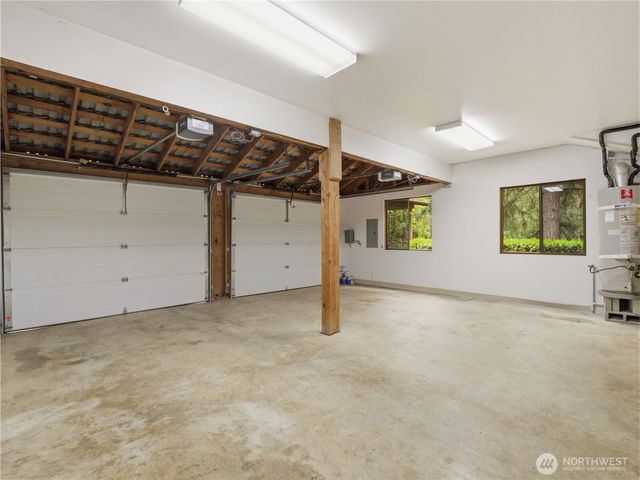24214 SE 18th Place, Sammamish, WA 98075