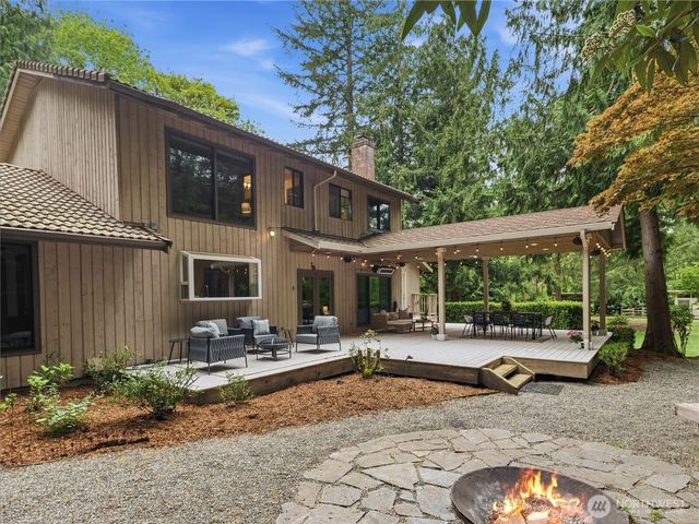 24214 SE 18th Place, Sammamish, WA 98075