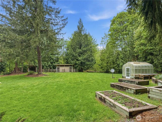 24214 SE 18th Place, Sammamish, WA 98075