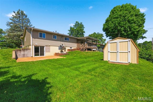 2207 Bentley Manor Drive, Fenton, MO 63026