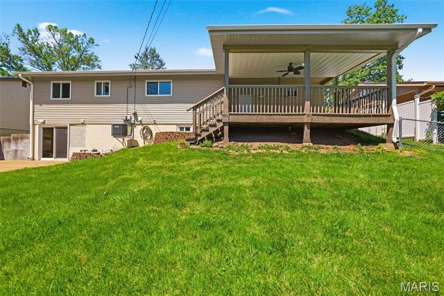 2207 Bentley Manor Drive, Fenton, MO 63026