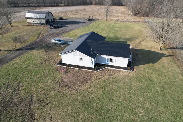 2672 W County Line, Jamestown, PA 16134