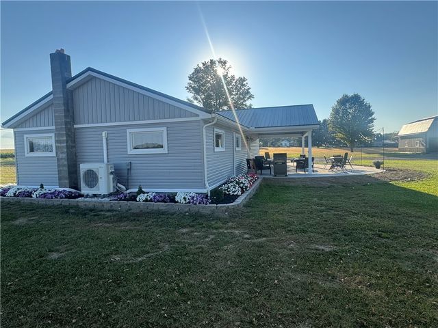 2672 W County Line, Jamestown, PA 16134