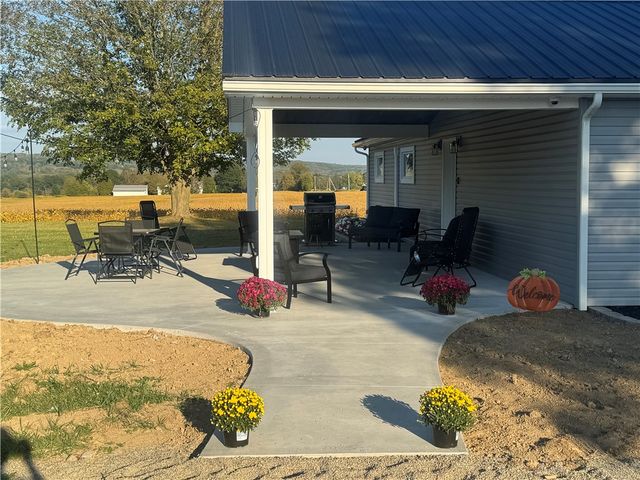 2672 W County Line, Jamestown, PA 16134