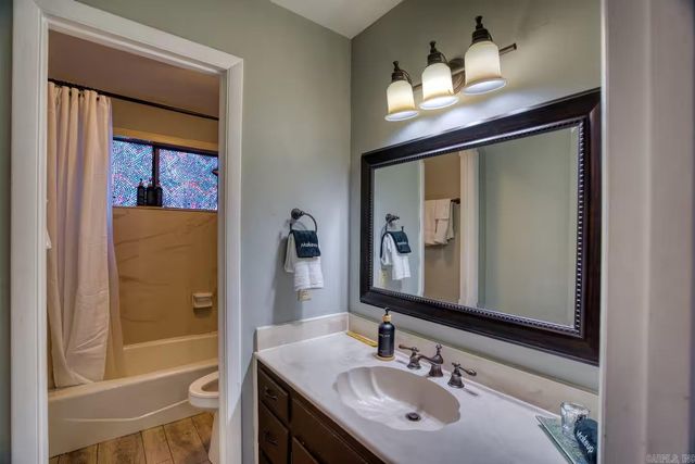 4 Fernwood Drive, Conway, AR 72034