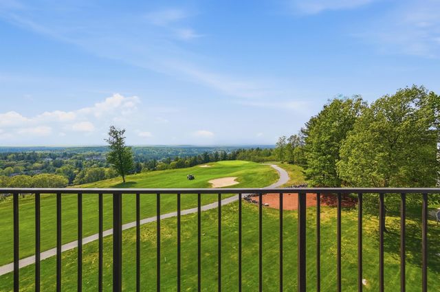 10 Mountain Laurels Dr Apt 405, Nashua, NH 03062