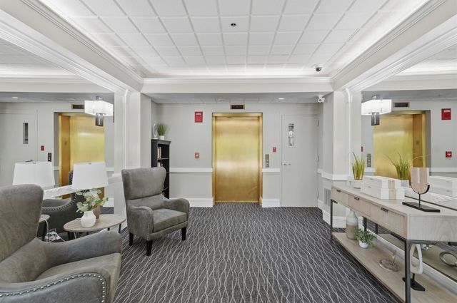10 Mountain Laurels Dr Apt 405, Nashua, NH 03062