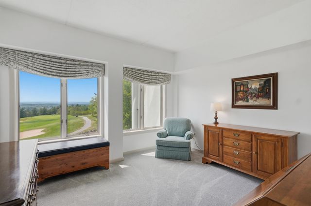 10 Mountain Laurels Dr Apt 405, Nashua, NH 03062