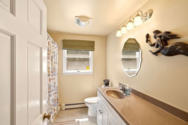 10 Circle Dr, Eastham, MA 02642