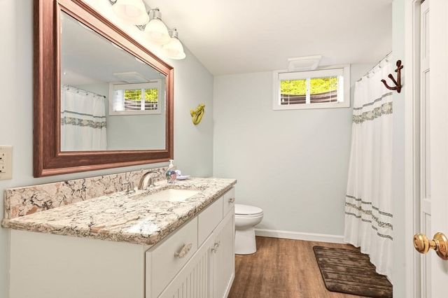 10 Circle Dr, Eastham, MA 02642