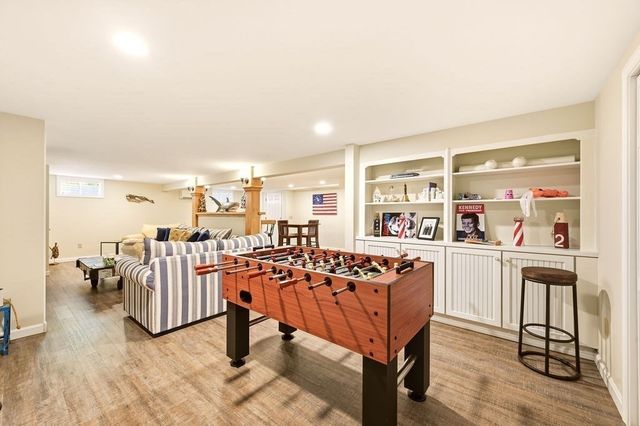 10 Circle Dr, Eastham, MA 02642