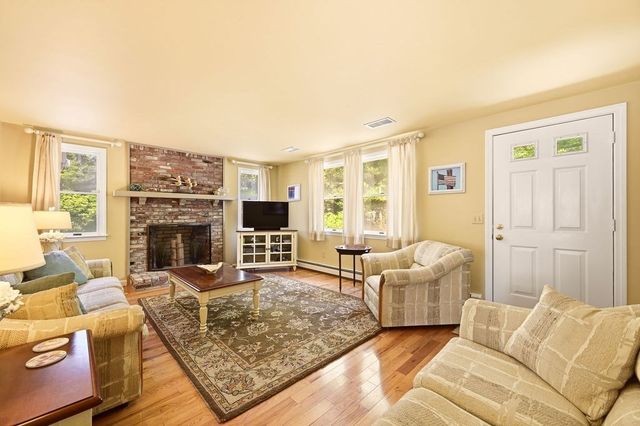 10 Circle Dr, Eastham, MA 02642