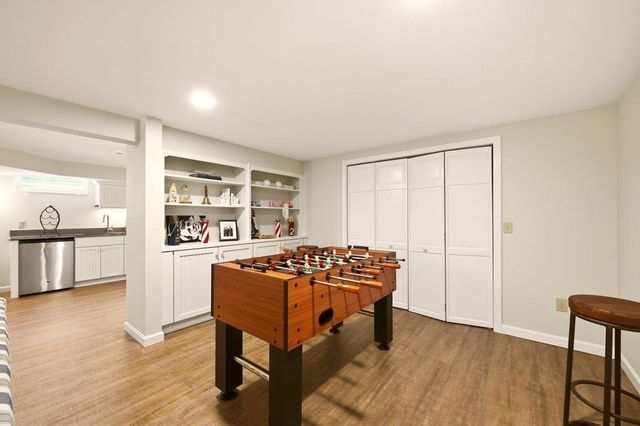 10 Circle Dr, Eastham, MA 02642
