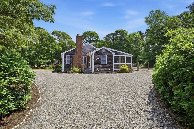 10 Circle Dr, Eastham, MA 02642