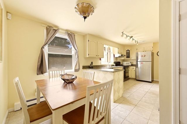 10 Circle Dr, Eastham, MA 02642