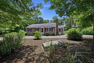 10 Circle Dr, Eastham, MA 02642