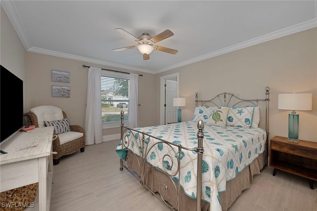 712 110th AVE N, Naples, FL 34108