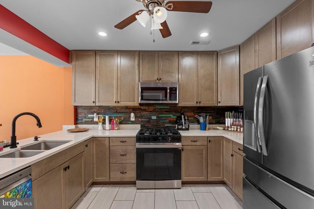 113 W EDGEVALE ROAD, Baltimore, MD 21225