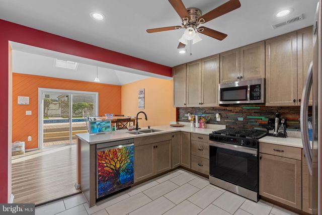 113 W EDGEVALE ROAD, Baltimore, MD 21225