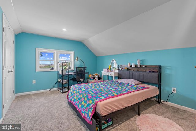 113 W EDGEVALE ROAD, Baltimore, MD 21225