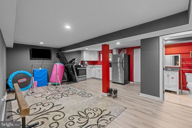 113 W EDGEVALE ROAD, Baltimore, MD 21225