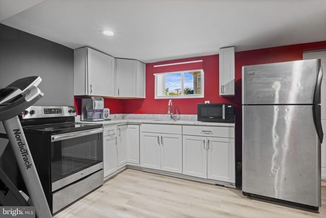 113 W EDGEVALE ROAD, Baltimore, MD 21225