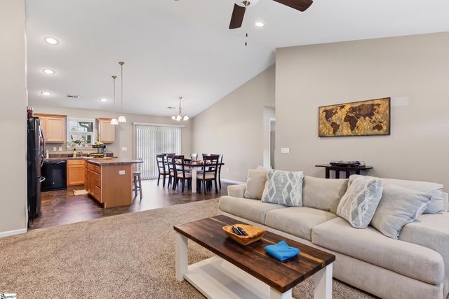430 Peaksview Drive, Simpsonville, SC 29681