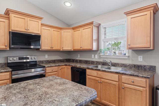 430 Peaksview Drive, Simpsonville, SC 29681