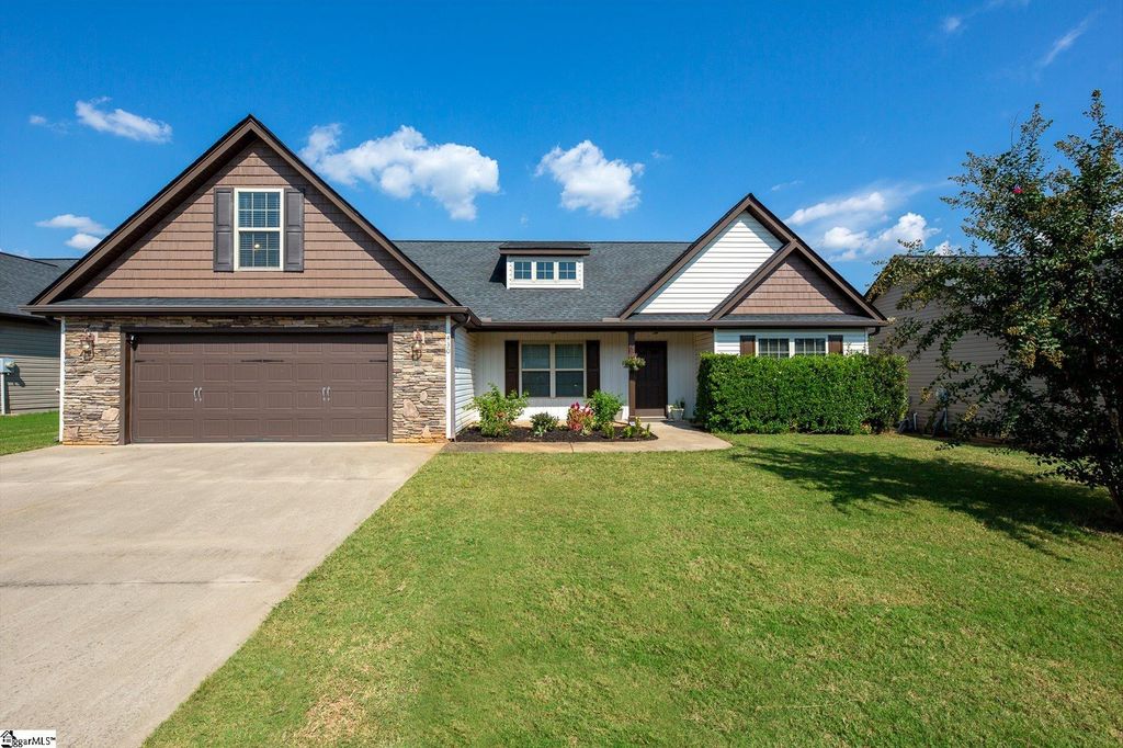 430 Peaksview Drive, Simpsonville, SC 29681