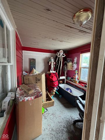 3715 Rockville Road, Indianapolis, IN 46222